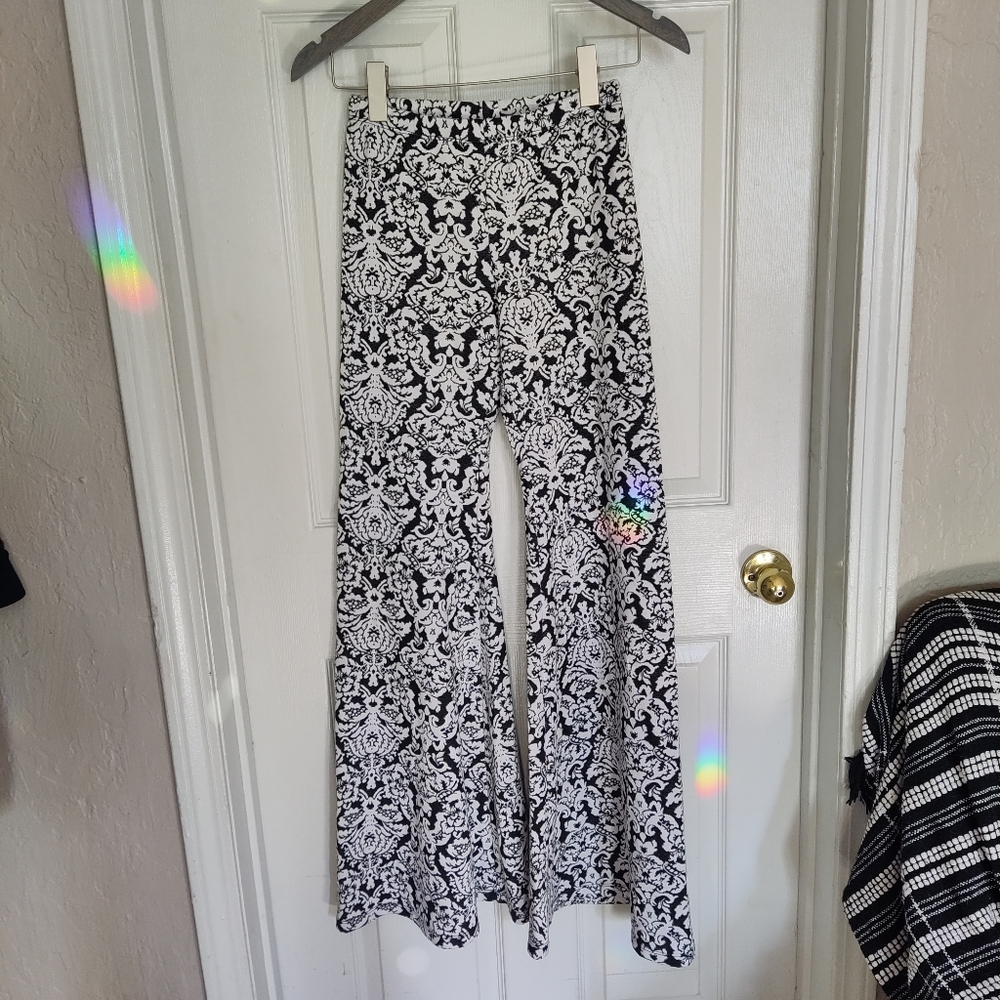 NWOT Nightcap + Free People black and white Jacquard knit flare pants, size 1
